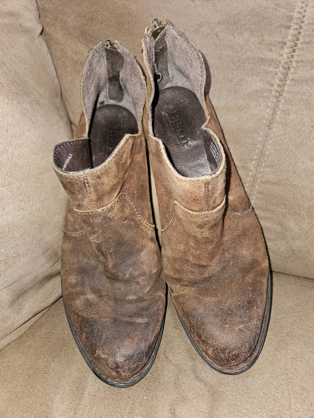 Born Kerri Boots Sz 7.5 in Distressed Tobacco Brown